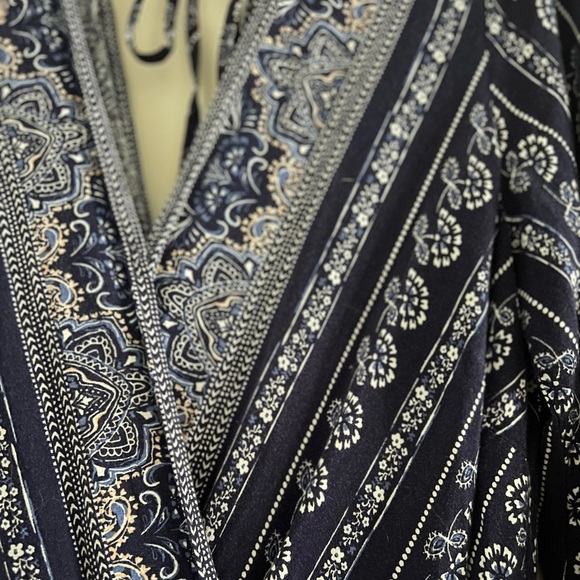 Skies Are Blue Cotton Blend Boho Romper Navy & Pink Super Cute & Soft + Pockets! - Picture 4 of 4